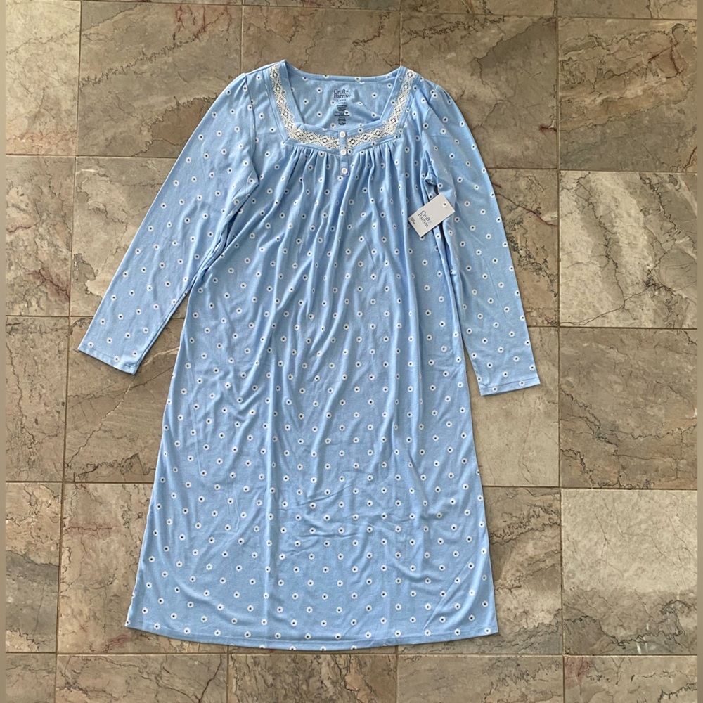 NWT Croft & Barrow Blue Floral Sleepwear Size S Petite Comfy and Warm